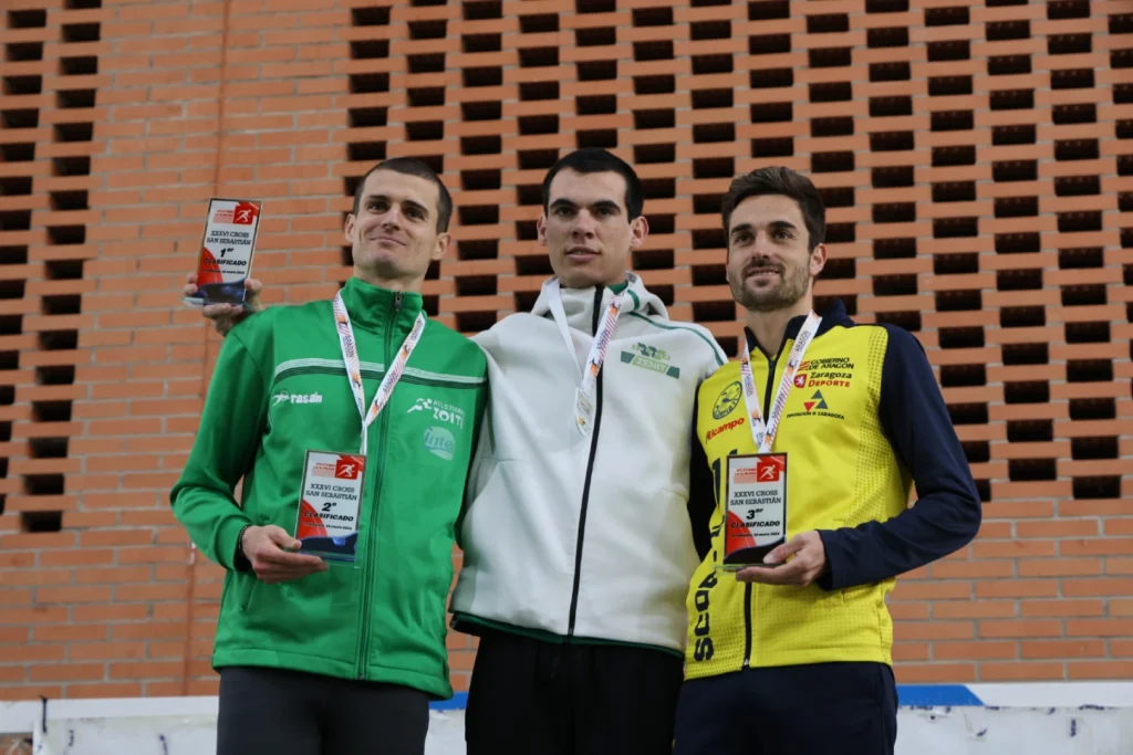 Pódium absoluto masculino del XXXVII Cross de San Sebastián