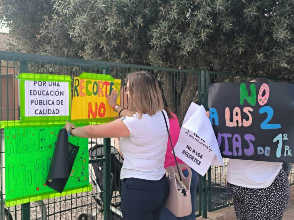 El AMPA del Colegio Nertóbriga se manifiesta en contra de recortes